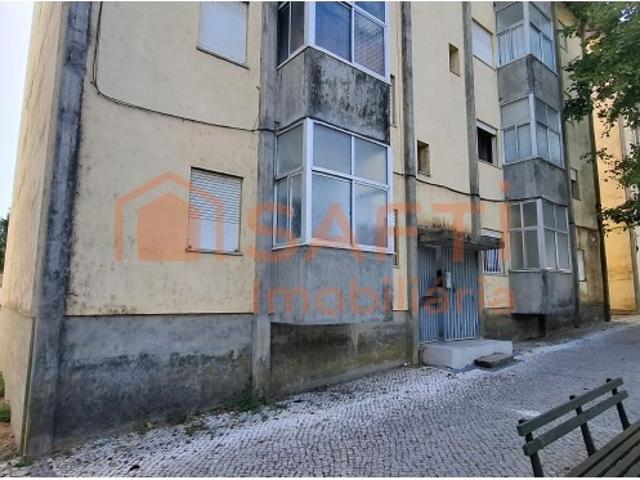 Apartamento venda em Castanheira De Pêra, Leiria