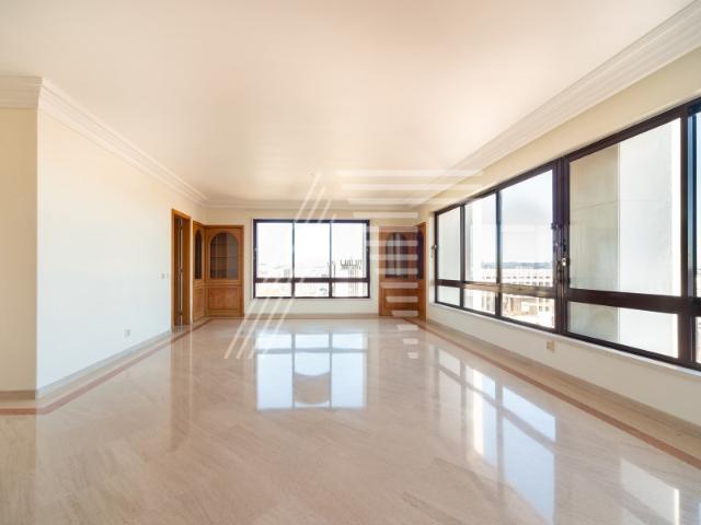 Apartamento venda em Avenidas Novas, Lisboa
