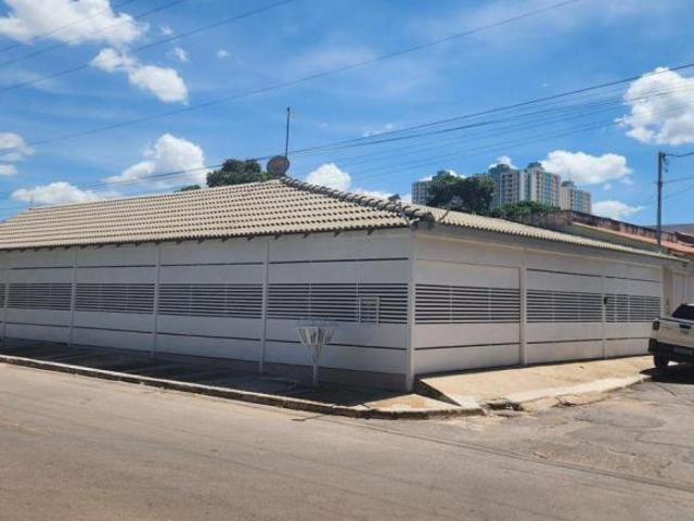 Casa venda em Região Geográfica Imediata do Distrito Federal, Região Integrada de Desenvolvimento do Distrito Federal e Entorno