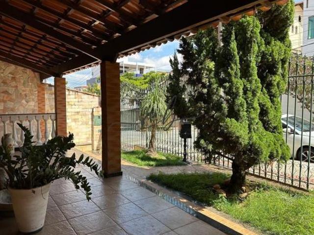 Casa venda em Camargos, Belo Horizonte