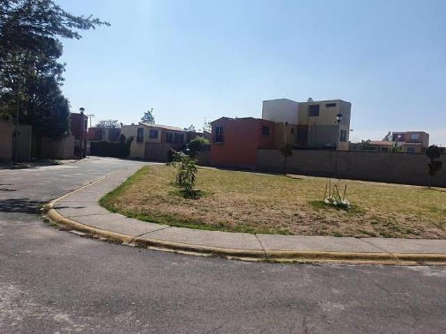 Excelente casa en fraccionamiento cerrado en Tecámac a 5 min del aeropuerto