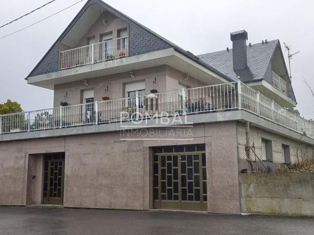 Casa en venta en San Amaro, Ourense