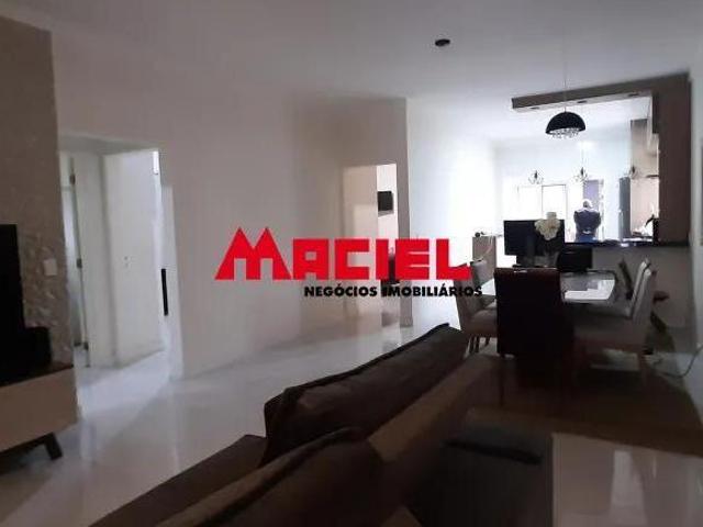 Casa venda em Região Imediata de São José dos Campos, Região Metropolitana do Vale do Paraíba e Litoral Norte