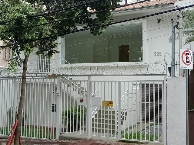 Casa aluguel em Santo Antônio, Belo Horizonte