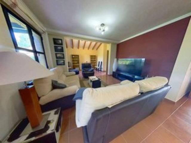 Casa en venta en Urbanització Mas de Traver, el Camp de Túria