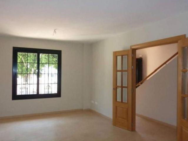 Casa en alquiler en Puerto de la Torre, Málaga-Costa del Sol