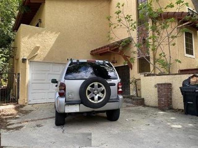 House for sale in Woodland Hills, California