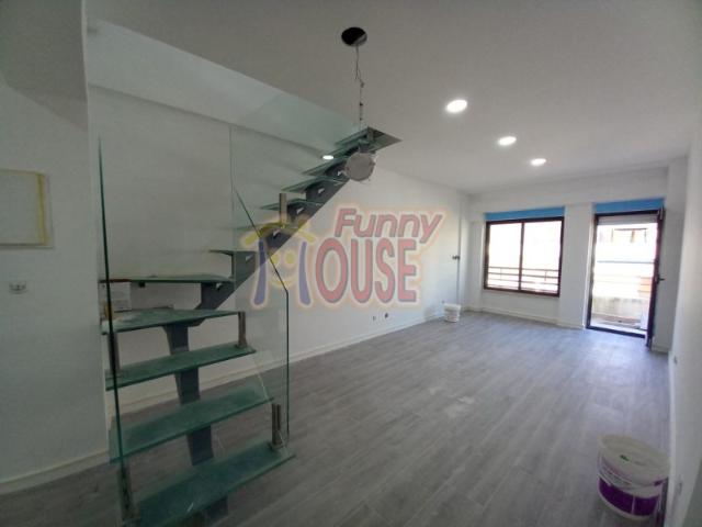 Apartamento venda em Almada, Setúbal