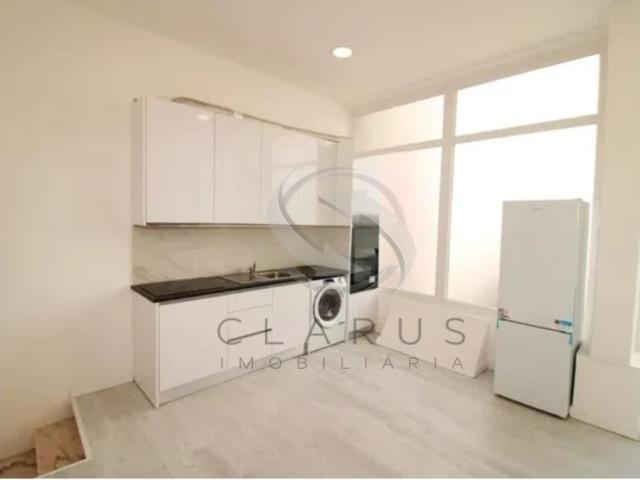 Loja venda em Quinta do Americano, Almada