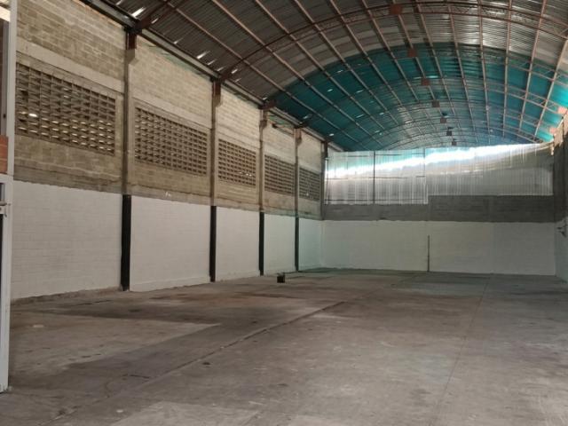 Galpón en alquiler en Miguel Peña, Valencia