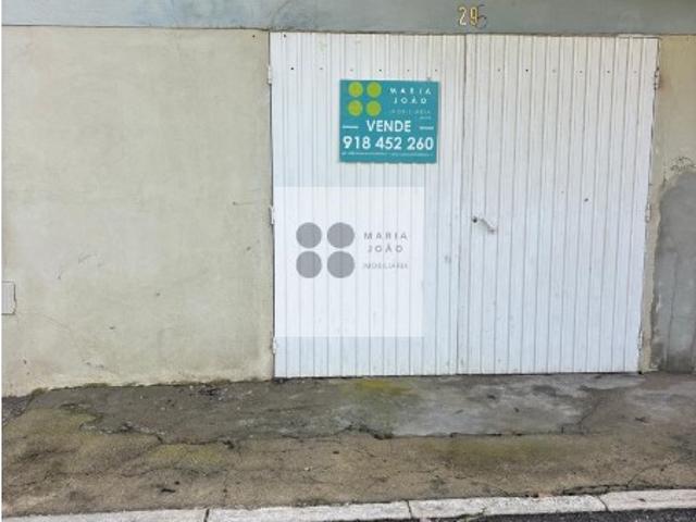 Garagem venda em Alhandra, Alhandra, São João dos Montes e Calhandriz