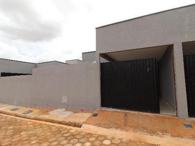 Casa venda em Região Geográfica Imediata de Águas Lindas de Goiás, Região Integrada de Desenvolvimento do Distrito Federal e Entorno