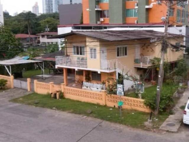 Excelente inversin de casa de esquina a la venta, carrasquilla/excellent investment of a downtown corner house for sale in panama city