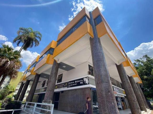 Apartamento venda em Região Geográfica Imediata do Distrito Federal, Região Integrada de Desenvolvimento do Distrito Federal e Entorno