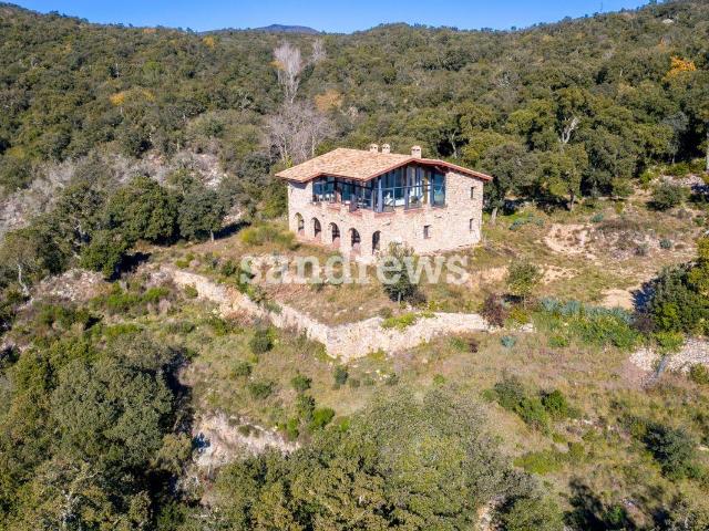 Casa en venta en Darnius, Girona