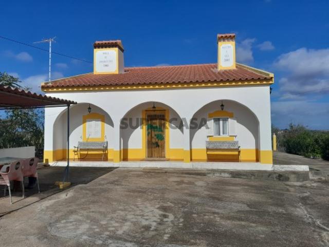 Casa venda em Alandroal, Capelins (Santo António)