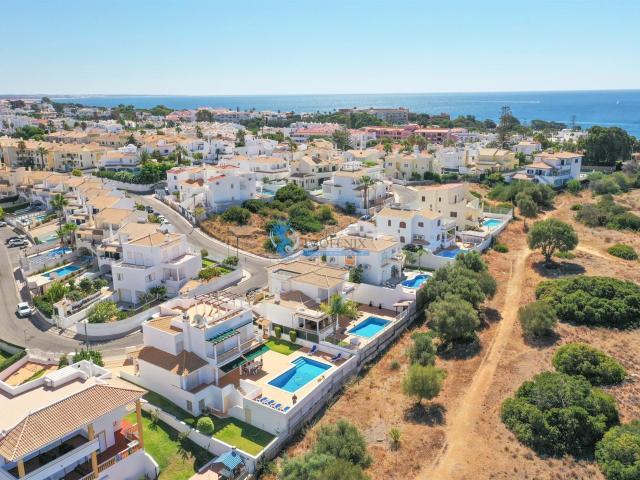 Vivenda venda em Albufeira e Olhos de Água, Albufeira