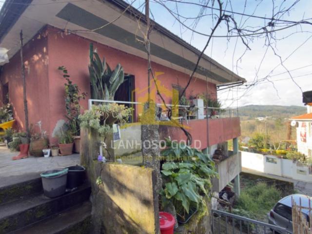 Casa venda em Fonte do Milho, Póvoa De Lanhoso