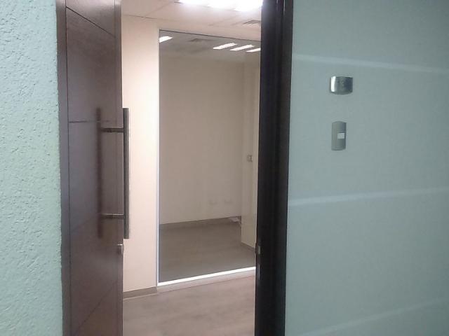 Oficina en arriendo en Estación Central, Metropolitana