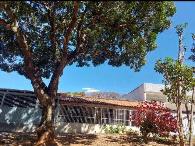 Casa venda em Região Geográfica Imediata do Distrito Federal, Região Integrada de Desenvolvimento do Distrito Federal e Entorno