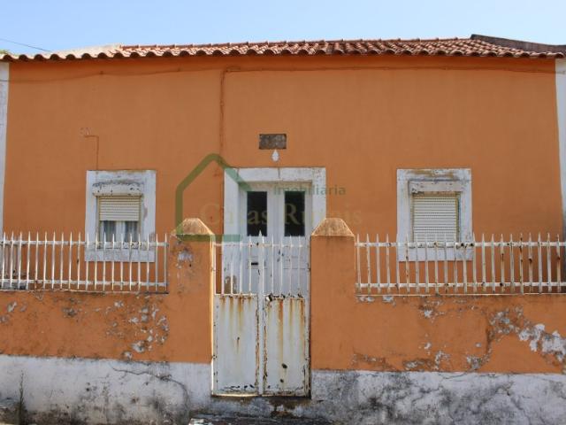 Casa venda em Cadaval, Vermelha