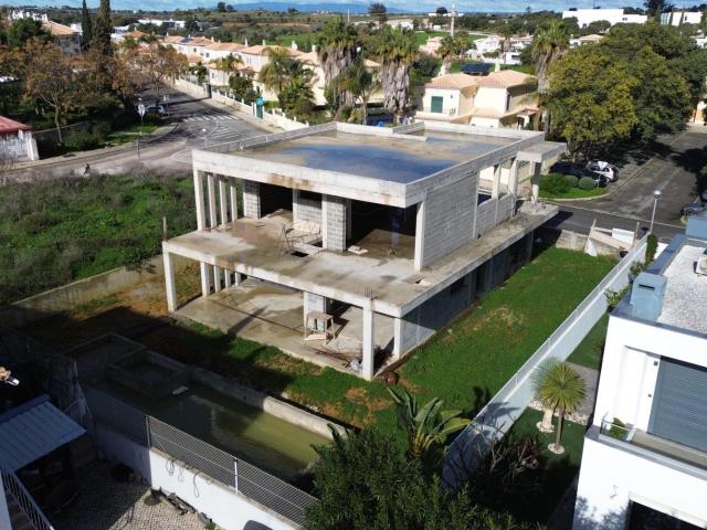 Vivenda venda em Albufeira e Olhos de Água, Albufeira