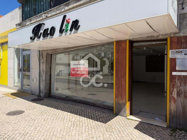 Loja alugar em Santiago Dos Velhos, Lisboa