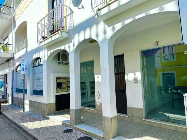 Loja venda em São Bartolomeu De Messines, Faro