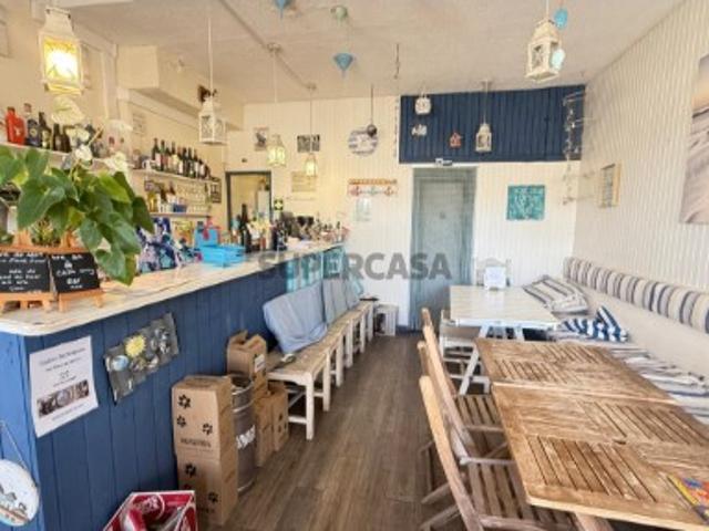 Armazém venda em Quarteira, Loulé
