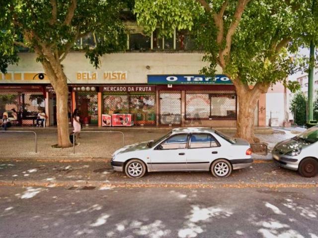 Armazém venda em Cacilhas, Almada