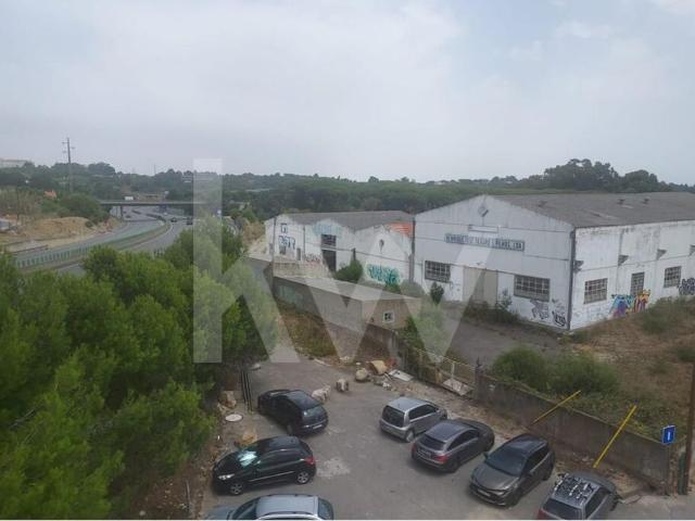 Armazém venda em Quinta de São Martinho, Cascais