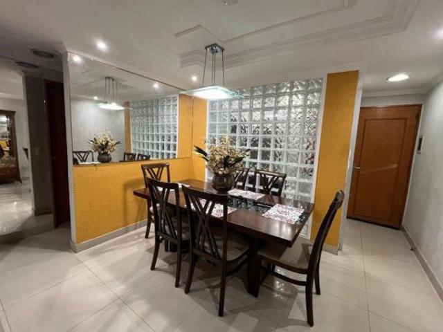 Apartamento venda em Região Geográfica Imediata do Distrito Federal, Região Integrada de Desenvolvimento do Distrito Federal e Entorno