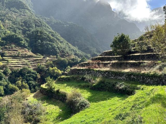 Terreno venda em Segunda Lombada, São Vicente