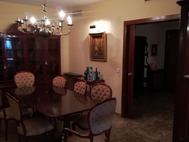 Piso en venta en Los Remedios, Sevilla