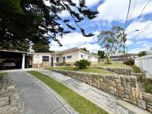 Casa en venta en Francisco Linares Alcántara, Miranda