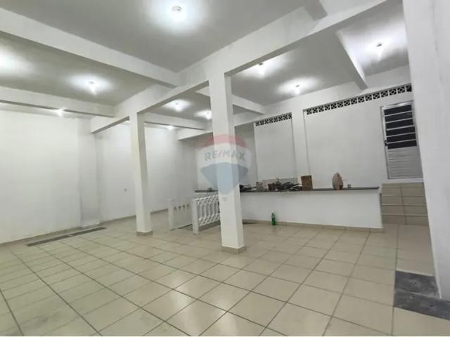 Ponto Comercial aluguel em Região Imediata de São Paulo, Região Metropolitana de São Paulo