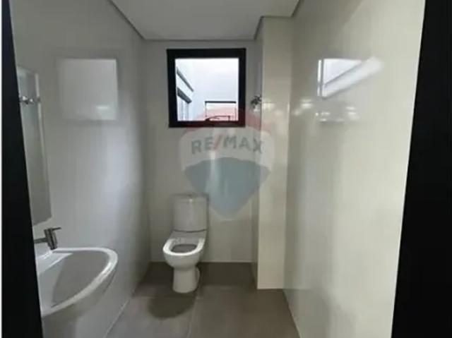 Ponto Comercial aluguel em Região Imediata de São Paulo, Região Metropolitana de São Paulo