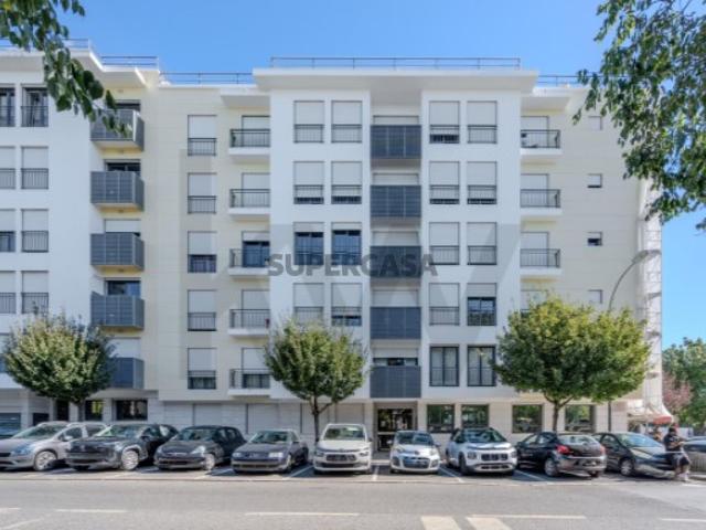 Casa venda em Urbanização da Atalaia, Amadora