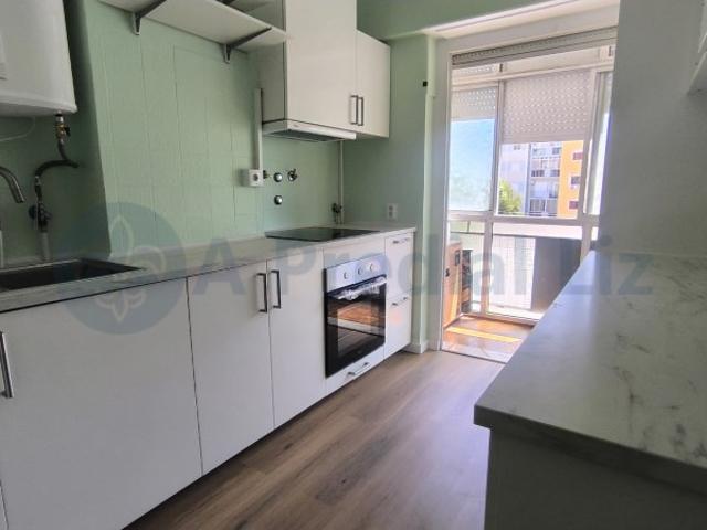 Apartamento alugar em São Francisco Xavier, Lisboa