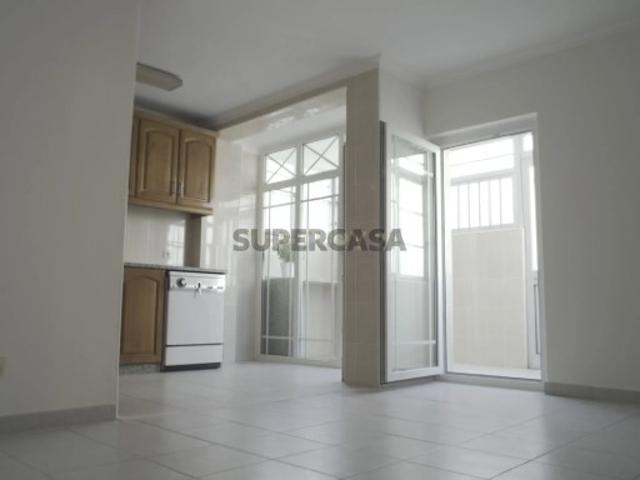 Casa venda em Bairro dos Quatro, Odivelas