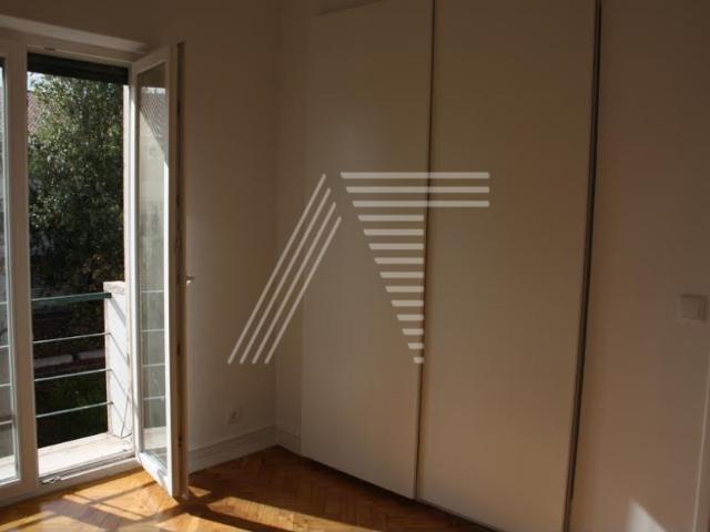 Apartamento alugar em Bairro de São Miguel, Lisboa