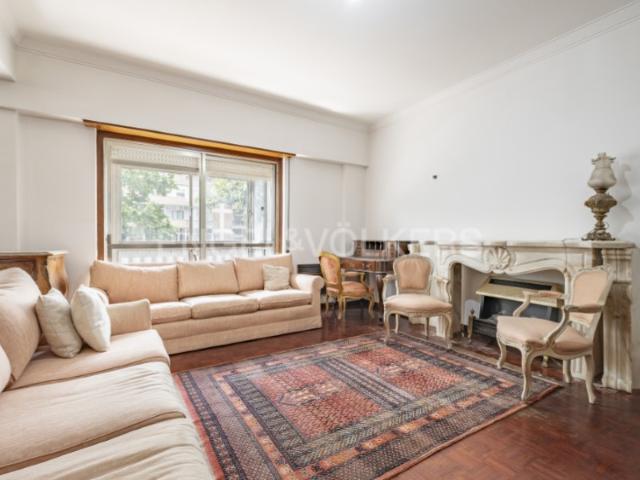 Apartamento venda em Bairro de São Miguel, Lisboa