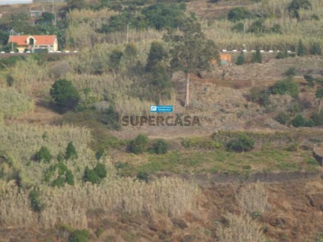 Terreno venda em Lombo da Atouguia, Calheta