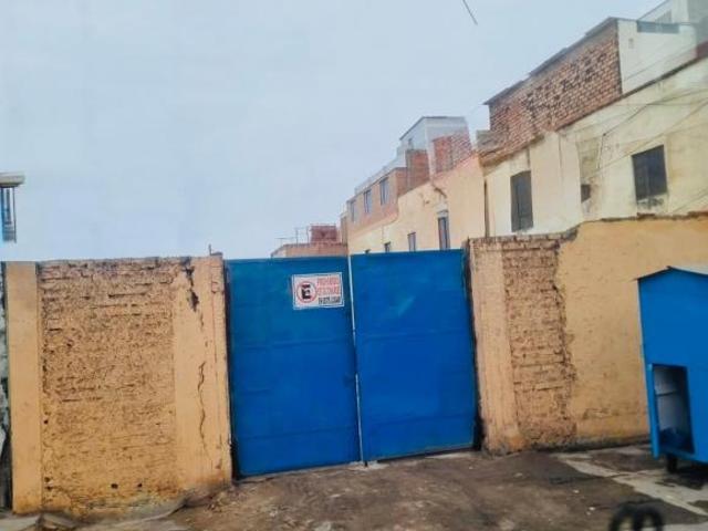 EXCELENTE TERRENO EN AV. LA PAZ CZ PARÁMETROS 6 PISOS