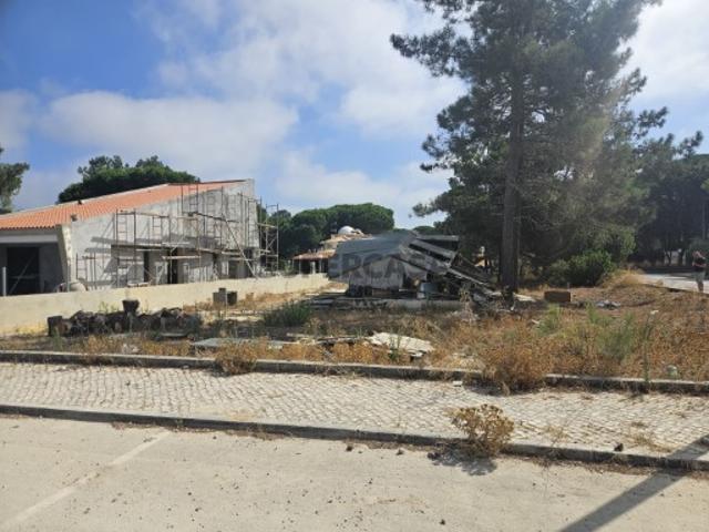 Terreno venda em Sesimbra (Castelo), Sesimbra