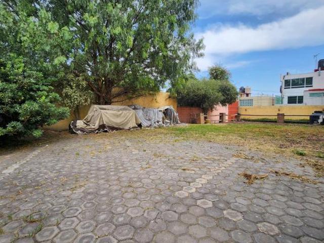 EXCELENTE TERRENO PLANO EN VENTA EN PRIVADA EN SATÉLITE !