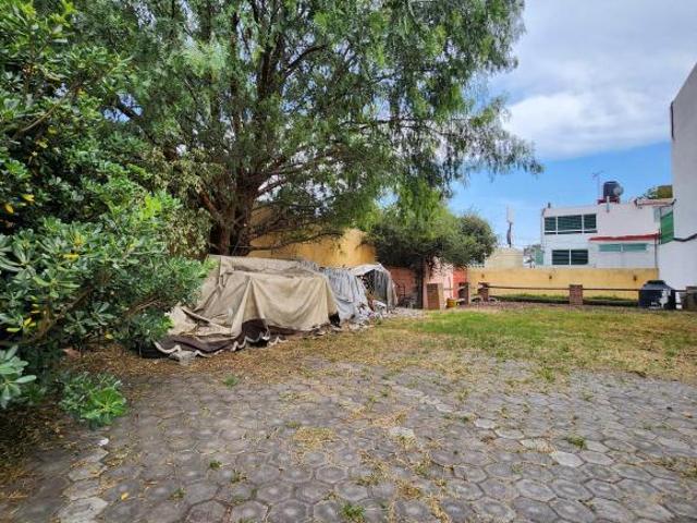 EXCELENTE TERRENO PLANO EN VENTA EN PRIVADA EN SATÉLITE !