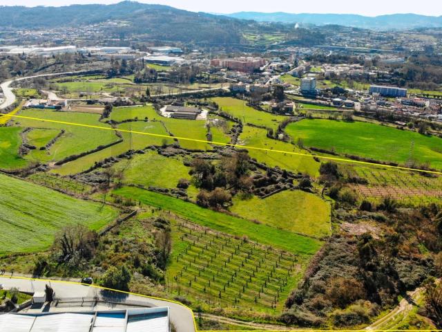 Terreno venda em Ponta do Campo, Guimarães