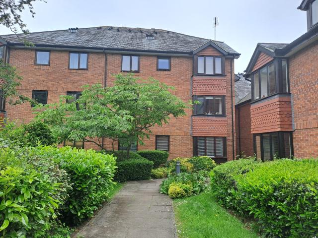 Apartment for rent in St Albans, Five Acres
