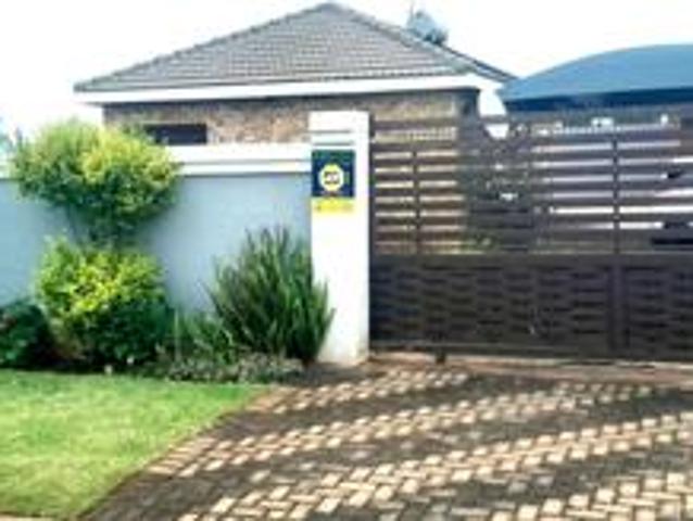 House for sale in Soweto, City of Johannesburg Metropolitan Municipality